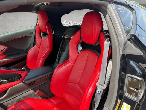 Used 2021 Chevrolet Corvette Stingray Preferred Cpe w/ Z51 Performance Package RWD image 22