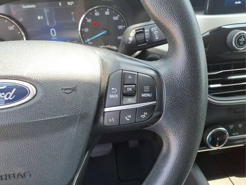 Used 2022 Ford Escape SE AWD/4WD image 17