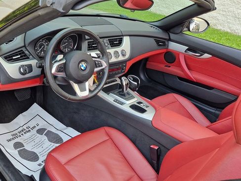 Used 2009 BMW Z4 sDrive35i RWD image 37