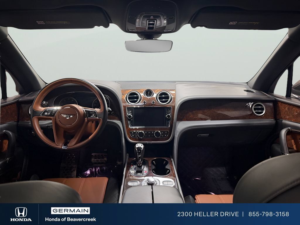 Used 2018 Bentley Bentayga AWD/4WD image 10