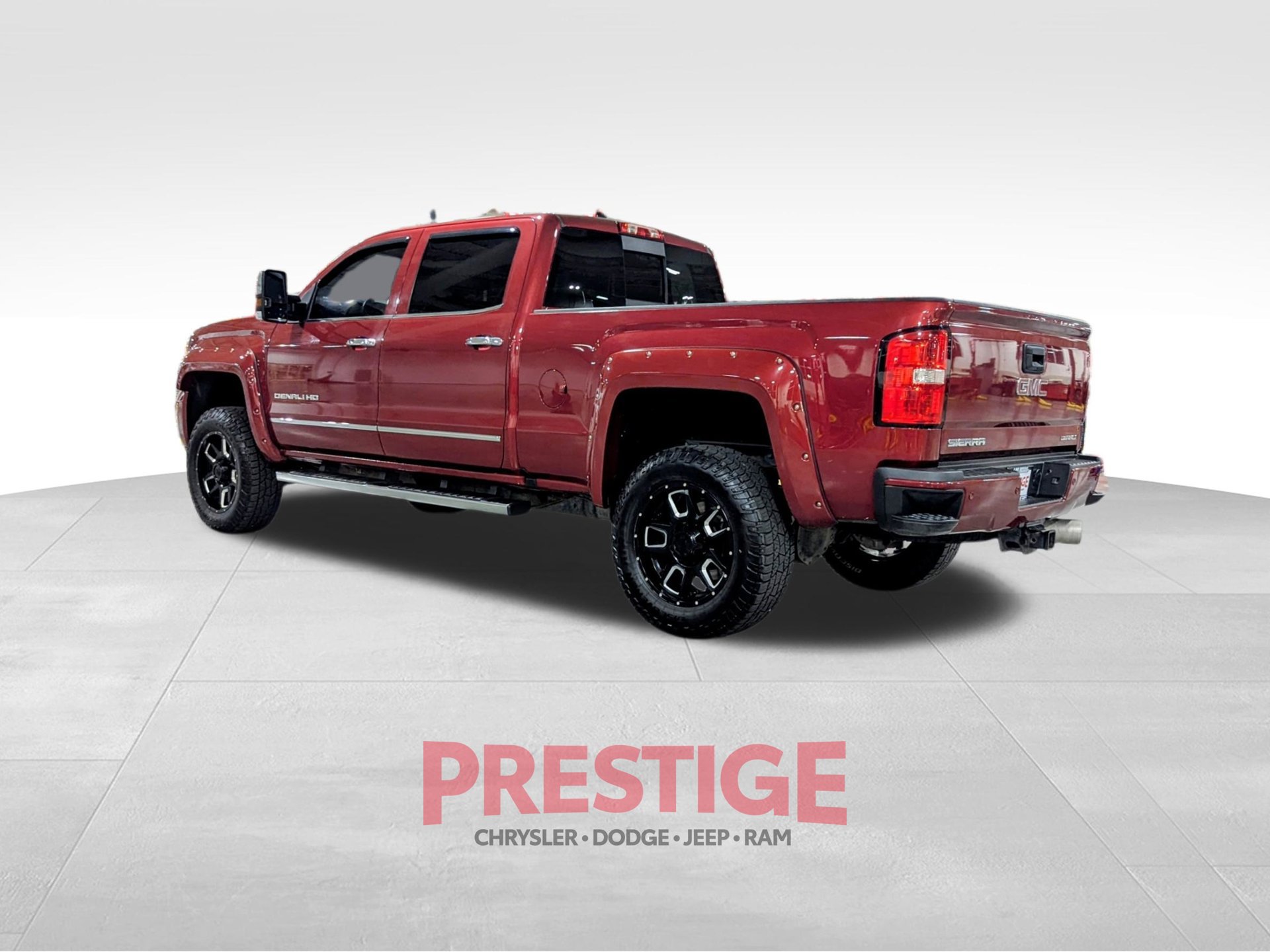 Used 2018 GMC Sierra 3500 Denali w/ Duramax Plus Package AWD/4WD image 14