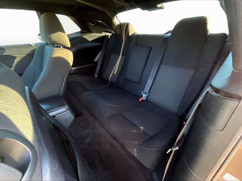 Used 2018 Dodge Challenger SXT image 25
