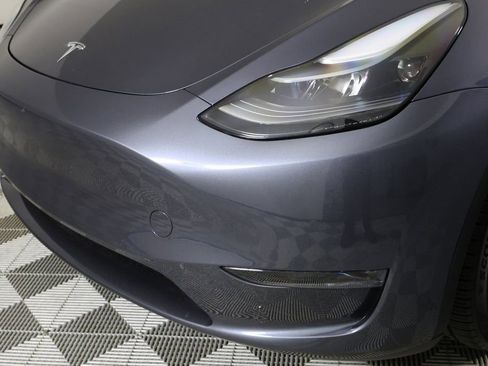 Used 2023 Tesla Model Y Long Range image 37