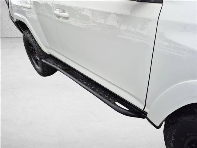 Used 2022 Toyota 4Runner TRD Off-Road Premium AWD/4WD image 24