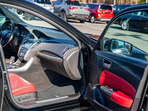 Used 2019 Acura TLX w/ Technology & A-SPEC Pkg image 11