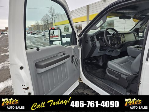 Used 2013 Ford F250 XL w/ Skid Plate Pkg AWD/4WD image 16