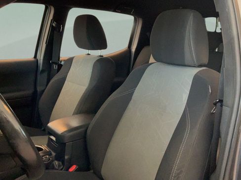 Used 2021 Toyota Tacoma TRD Sport RWD image 21