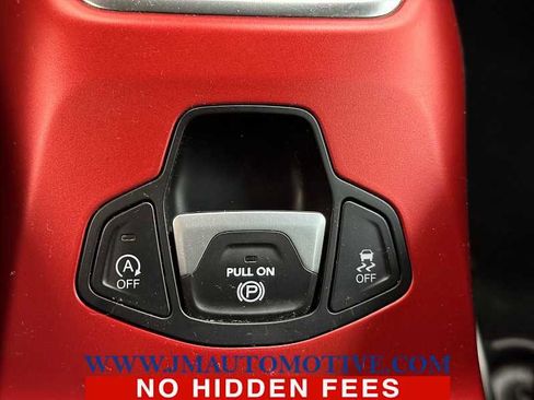 Used 2020 Jeep Renegade Trailhawk w/ Cold Weather Group image 37