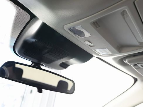 Used 2025 Ford Maverick XL w/ Equipment Group 102A image 31