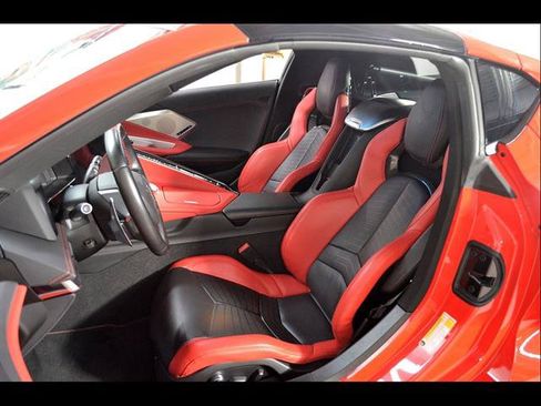 Used 2021 Chevrolet Corvette Stingray Preferred Cpe w/ Z51 Performance Package RWD image 11