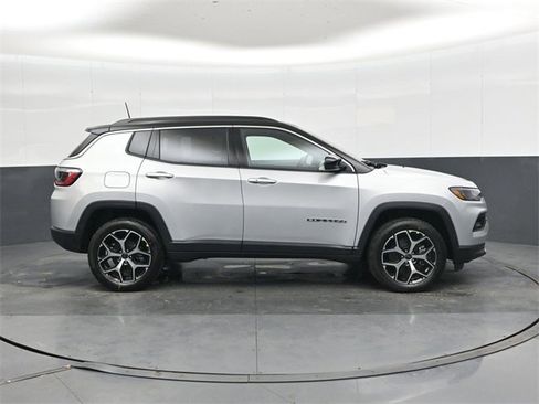 New 2026 Jeep Compass Limited image 2