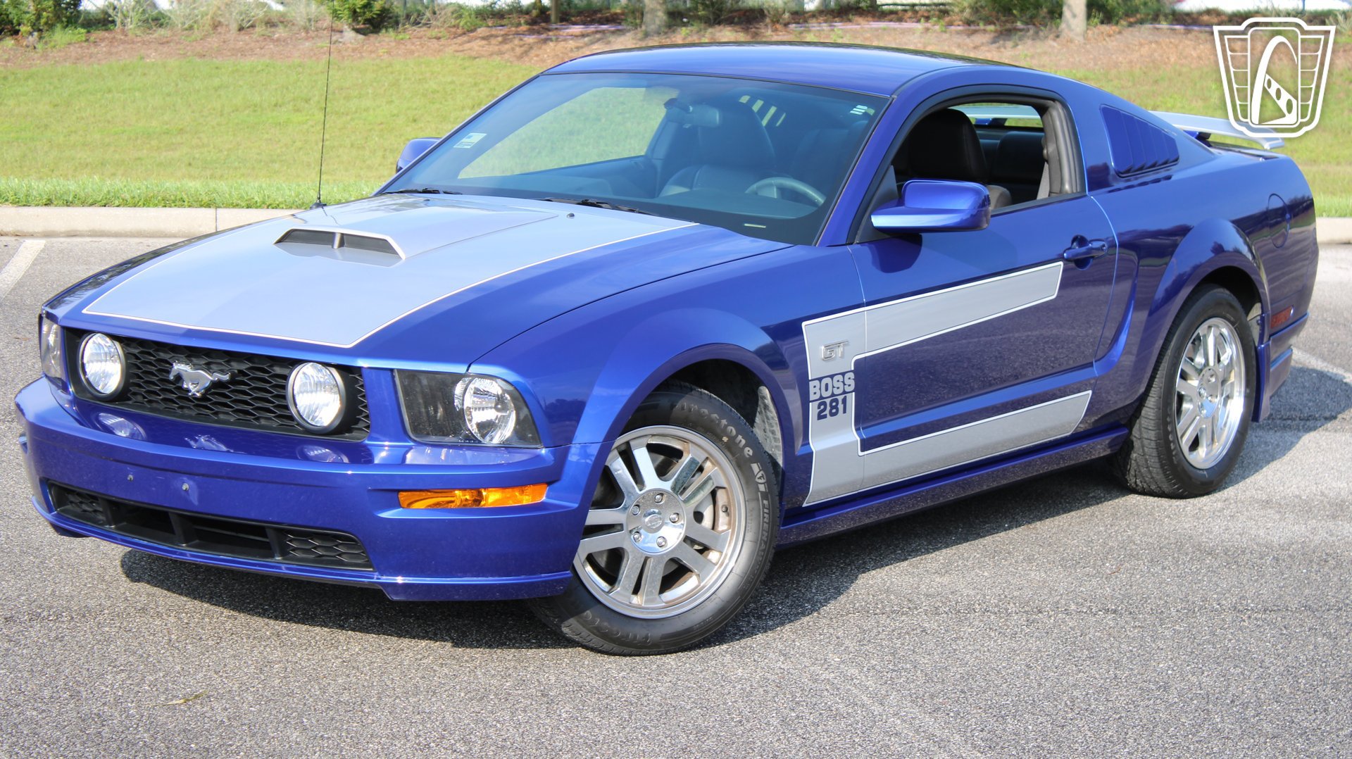 Used 2005 Ford Mustang GT RWD image 2