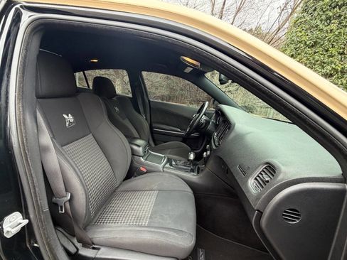 Used 2019 Dodge Charger Scat Pack image 32