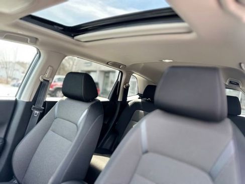 Used 2024 Honda CR-V EX image 11