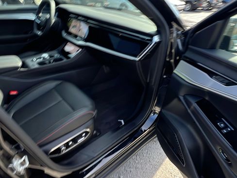 Used 2024 Jeep Wagoneer Launch Edition image 21