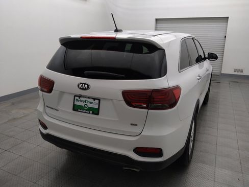 Used 2019 Kia Sorento FWD image 7