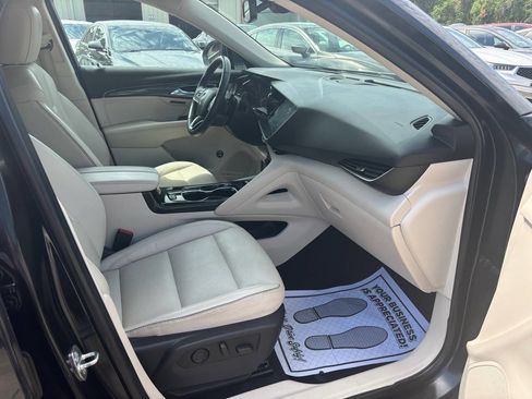 Used 2021 Buick Envision Essence image 18