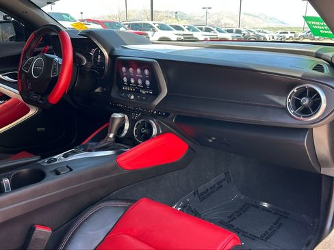 Used 2021 Chevrolet Camaro SS RWD image 7