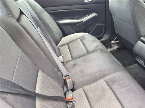 Used 2022 Nissan Altima 2.5 SV FWD image 18