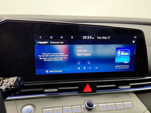 Used 2024 Hyundai Elantra Limited FWD image 19