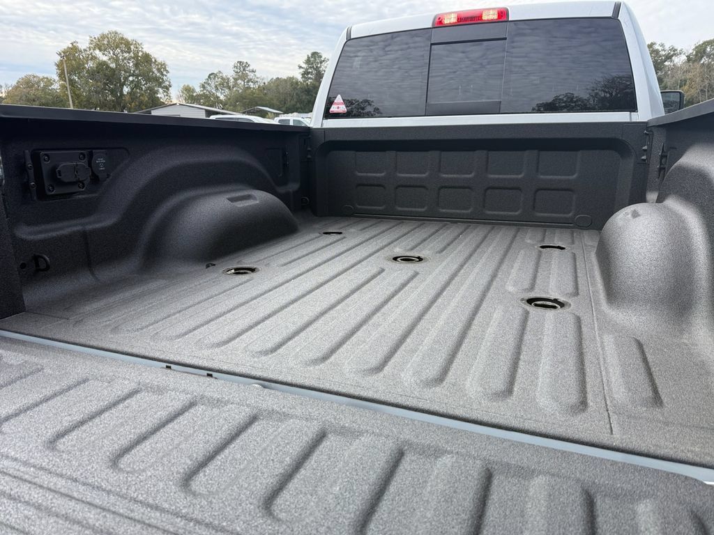 New 2026 RAM 2500 Tradesman AWD/4WD image 29