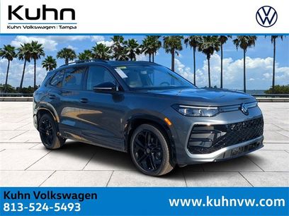 New 2025 Volkswagen Tiguan SE R-Line