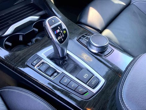 Used 2017 BMW X4 M40i image 17