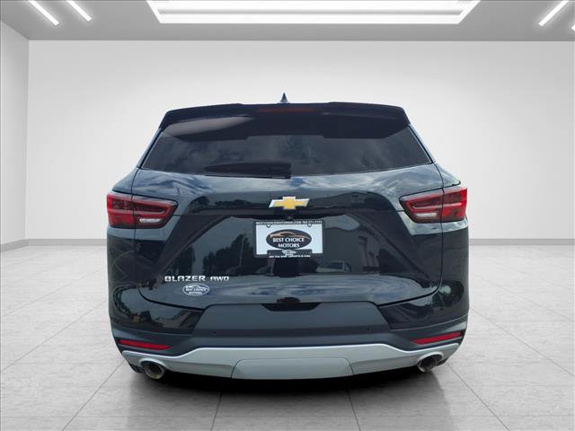 Used 2024 Chevrolet Blazer LT AWD/4WD image 9