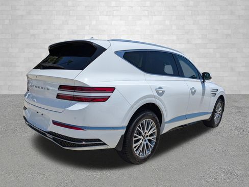 Used 2026 Genesis GV80 2.5T RWD image 2