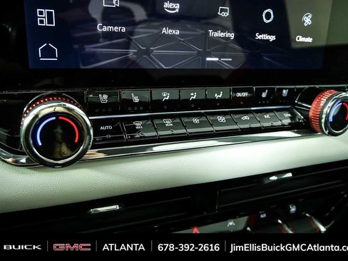Used 2024 GMC Canyon AT4X AWD/4WD image 17