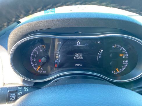 Used 2020 Jeep Grand Cherokee Limited image 21