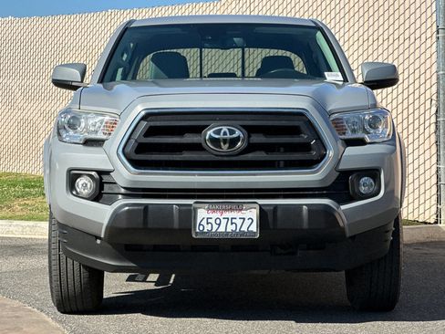 Used 2020 Toyota Tacoma SR5 RWD image 9