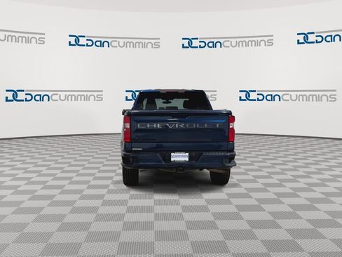 Used 2020 Chevrolet Silverado 1500 Custom w/ Custom Value Package image 7