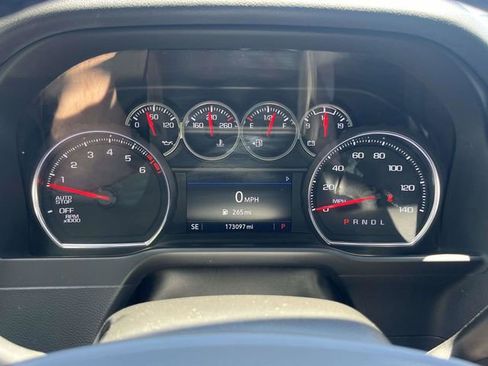 Used 2021 Chevrolet Silverado 1500 LT RWD image 23
