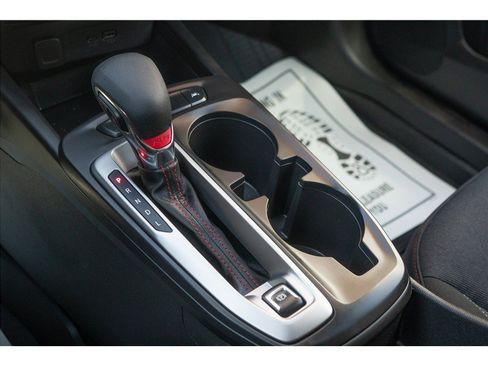 Used 2025 Chevrolet Trax RS w/ Driver Confidence Package FWD image 19
