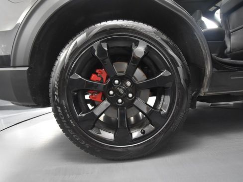 Used 2024 Ford Explorer ST w/ Technology Package image 17