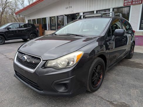 Used 2014 Subaru Impreza 2.0i Premium AWD/4WD image 3