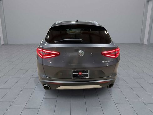 Used 2019 Alfa Romeo Stelvio Ti image 7