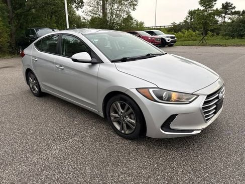 Used 2018 Hyundai Elantra SEL w/ Cargo Package FWD image 1