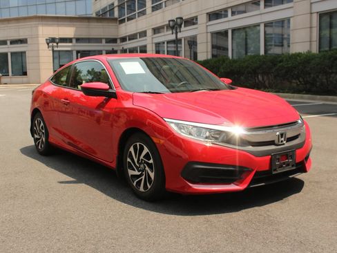 Used 2016 Honda Civic LX-P image 1
