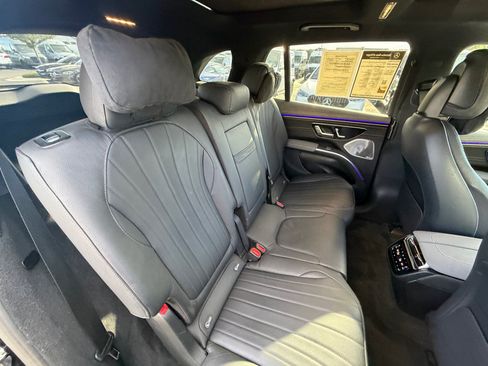 Used 2023 Mercedes-Benz EQS 580 4MATIC SUV image 17