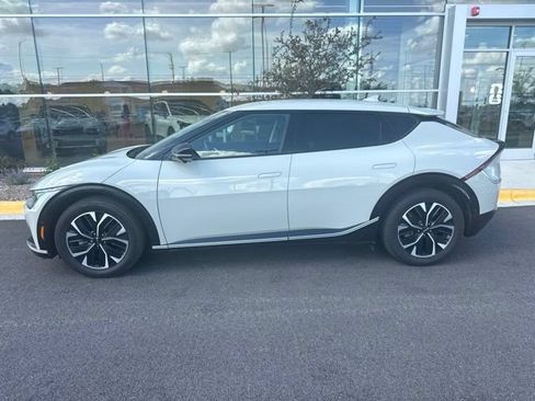 Used 2023 Kia EV6 Wind w/ Wind Technology Package AWD/4WD image 3