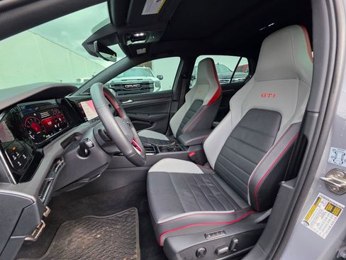Used 2023 Volkswagen GTI Autobahn image 11