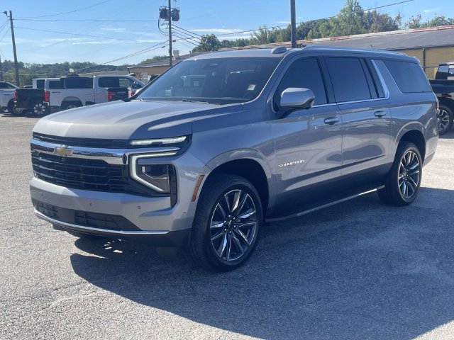 Used 2026 Chevrolet Suburban LS w/ LS Custom Edition RWD image 9
