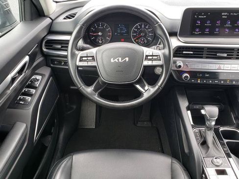 Used 2022 Kia Telluride LX AWD/4WD image 16