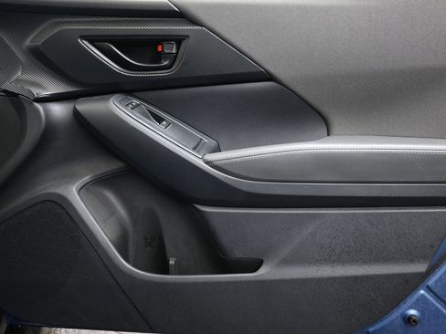 Certified 2024 Subaru Crosstrek 2.0i Premium image 11