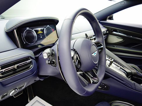 Used 2024 Aston Martin DB12 Coupe image 36