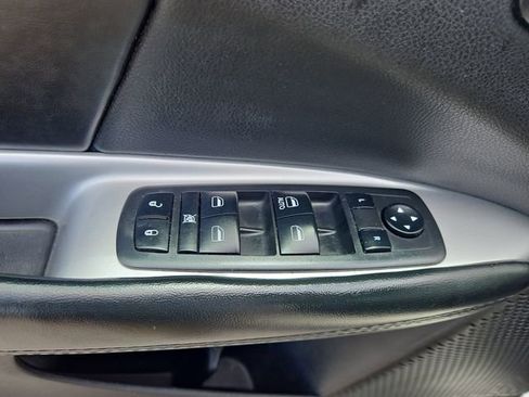 Used 2017 Dodge Journey SE FWD image 16