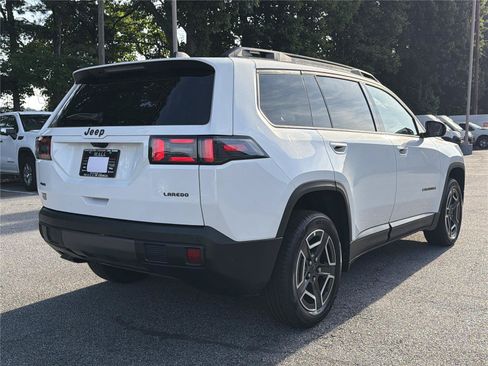 New 2026 Jeep Cherokee Laredo AWD/4WD image 4