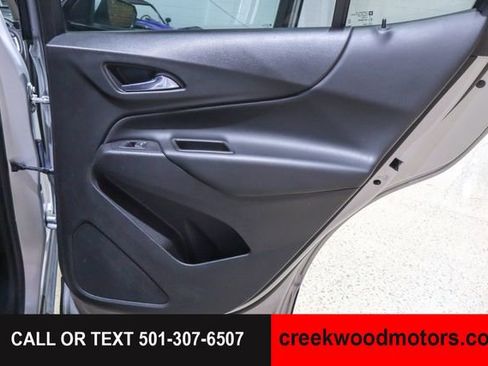 Used 2020 Chevrolet Equinox LT FWD image 43